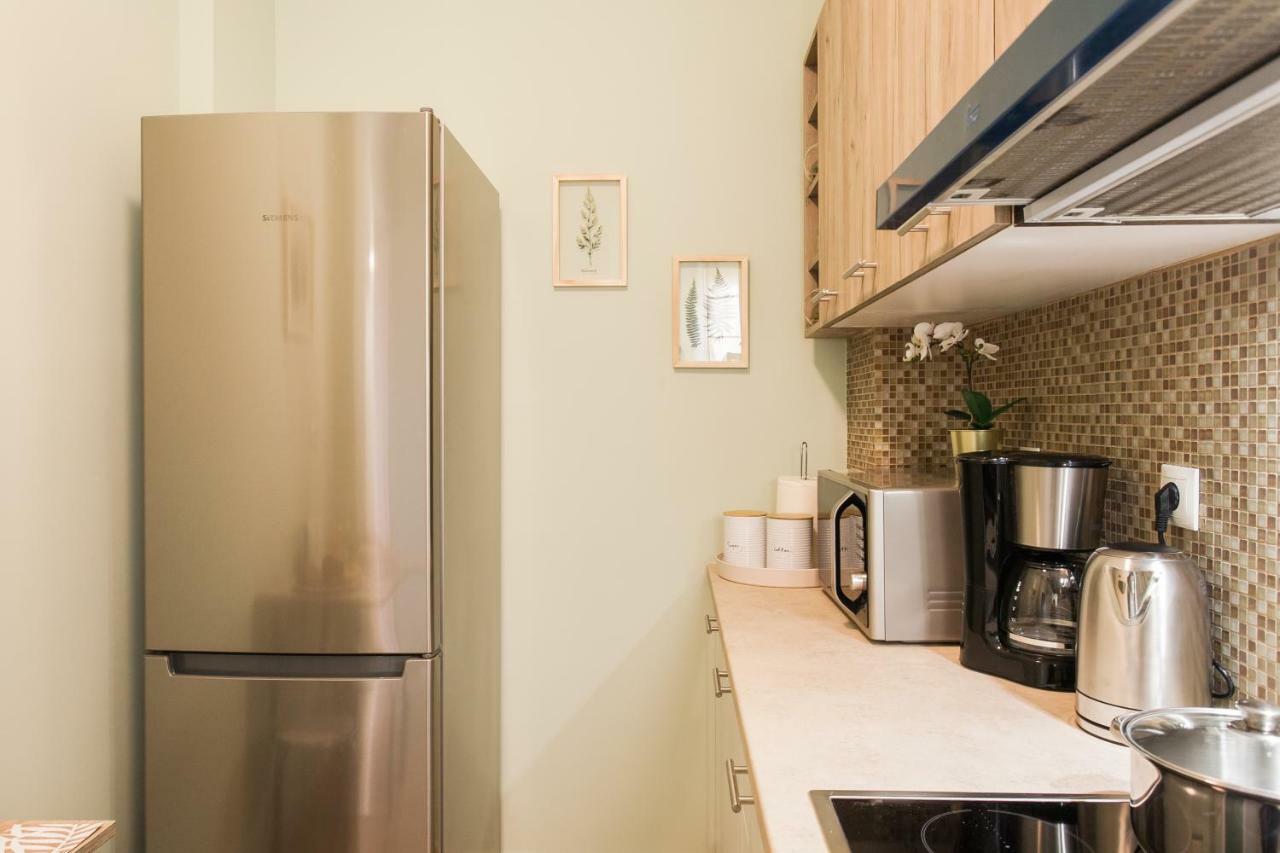 Modern Antique Private Rooms Near To Acropolis Museum And Metro Station Athen Eksteriør billede