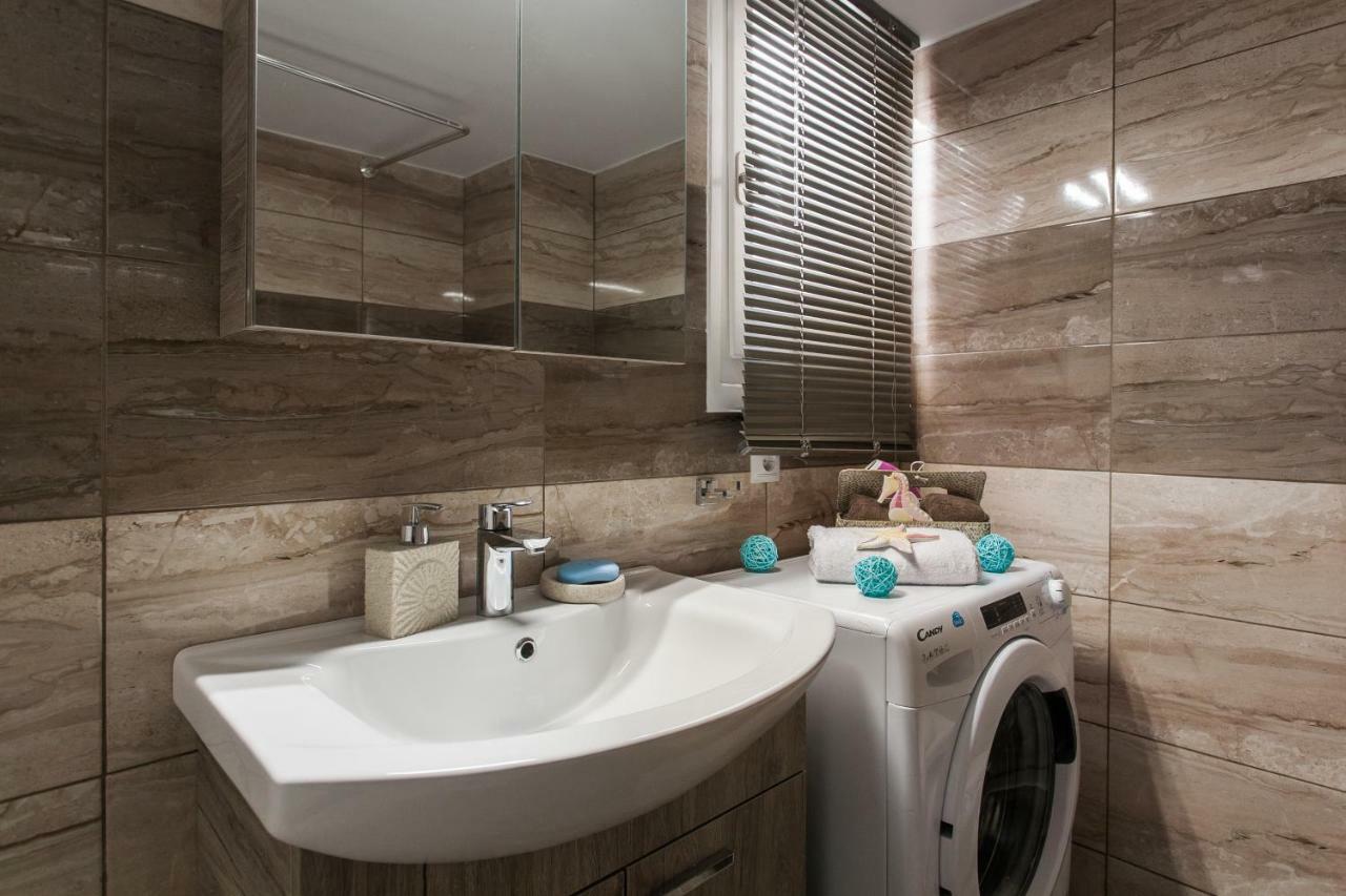 Modern Antique Private Rooms Near To Acropolis Museum And Metro Station Athen Eksteriør billede
